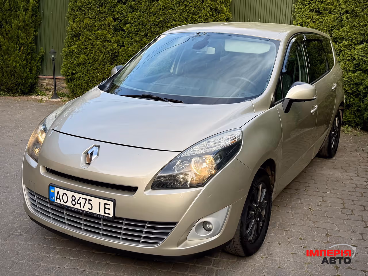 Renault Scenic - фото 3
