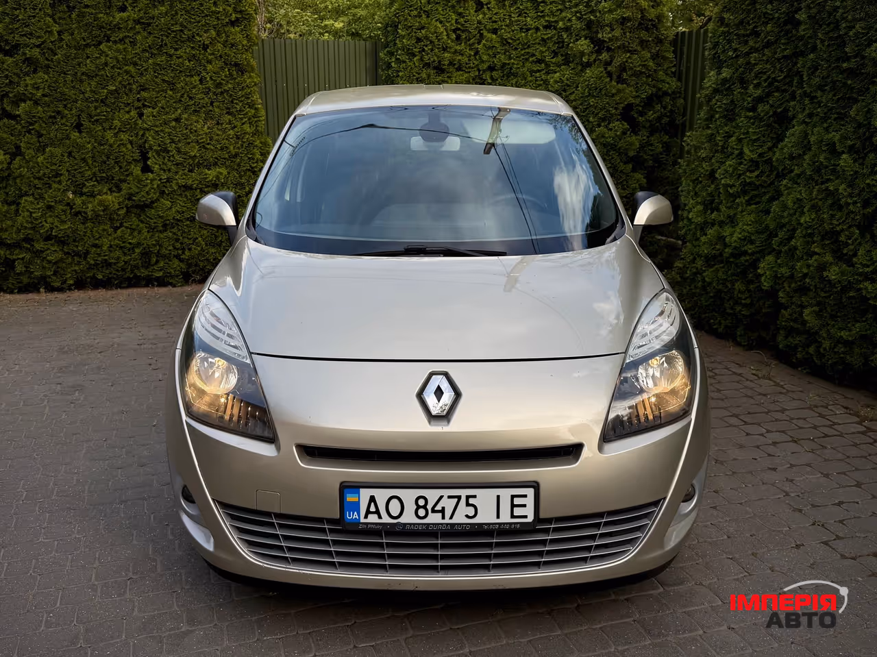 Renault Scenic - фото 5