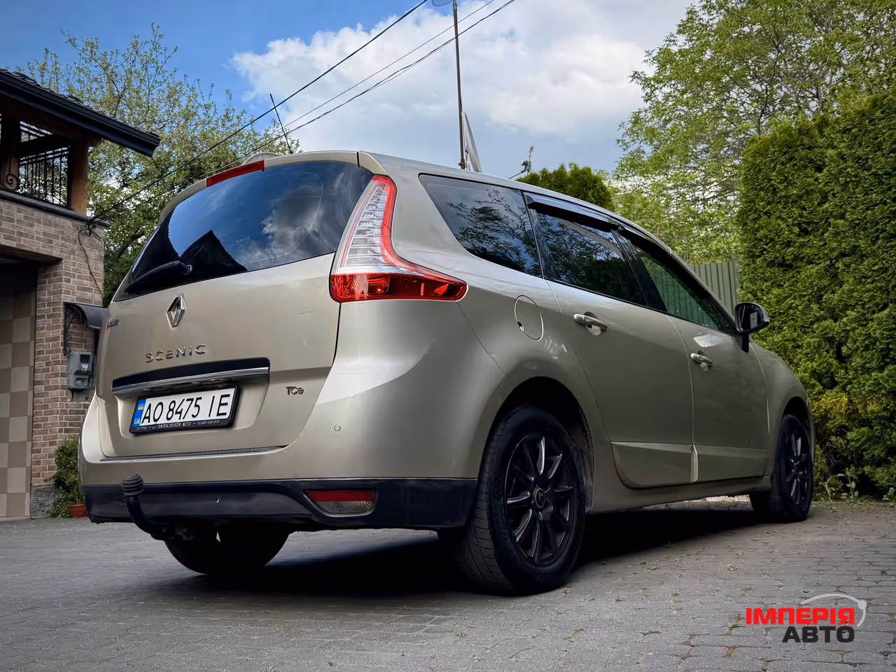Renault Scenic - фото 12