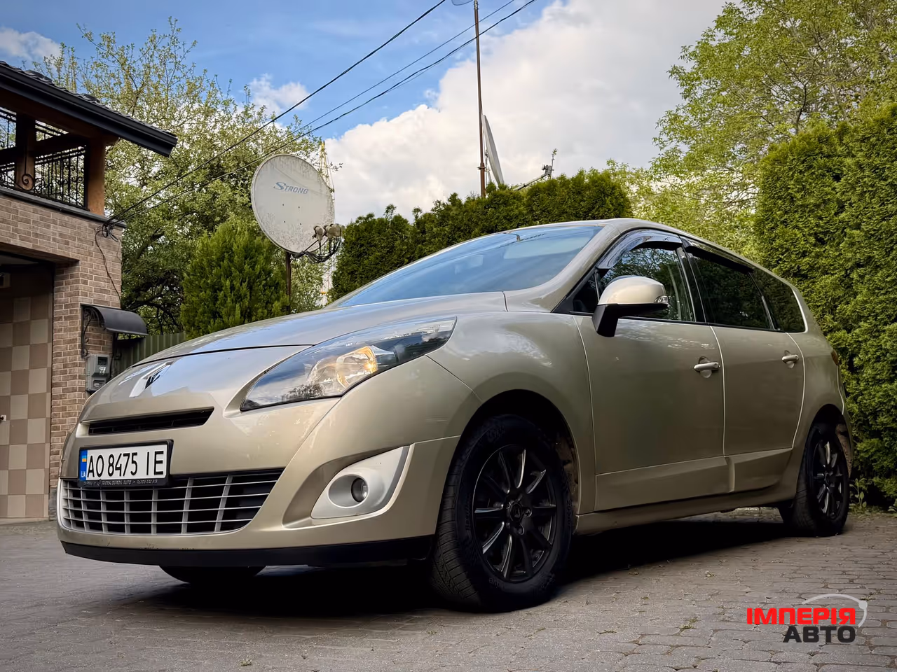 Renault Scenic - фото 2