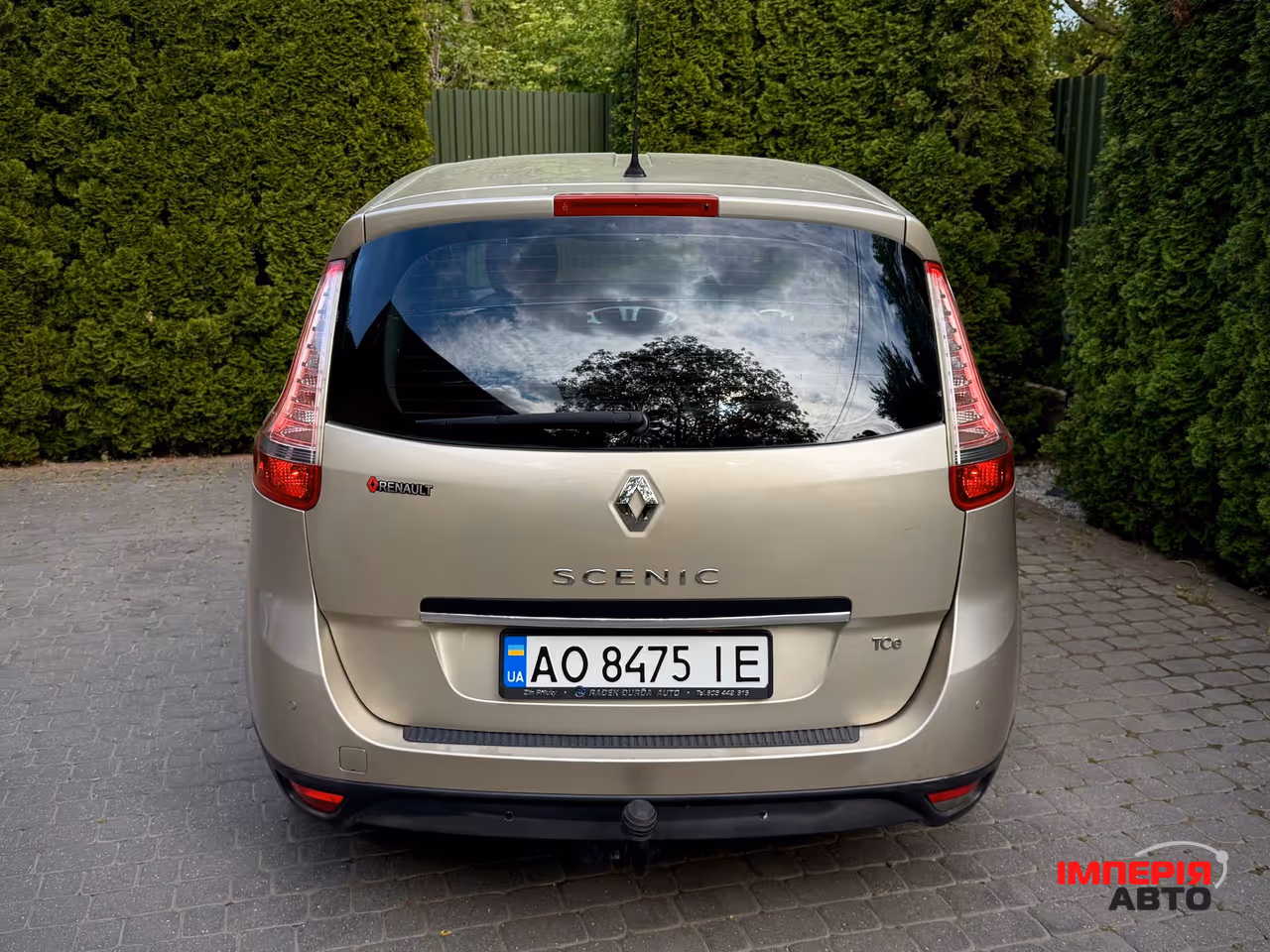 Renault Scenic - фото 15