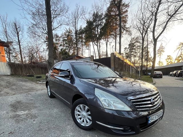 Nissan Teana - зображення 1