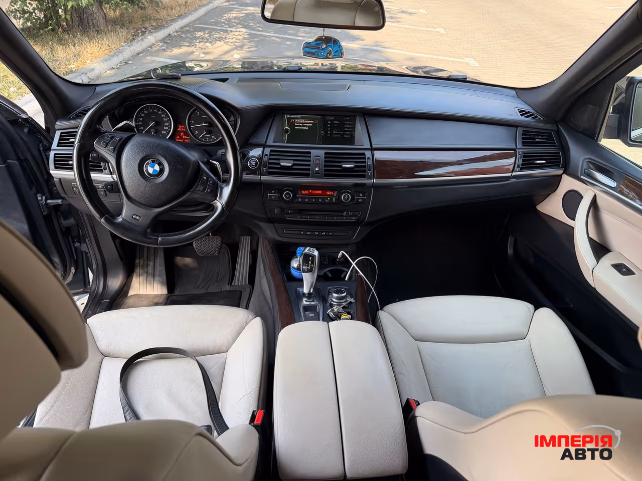 BMW X5 - фото 10