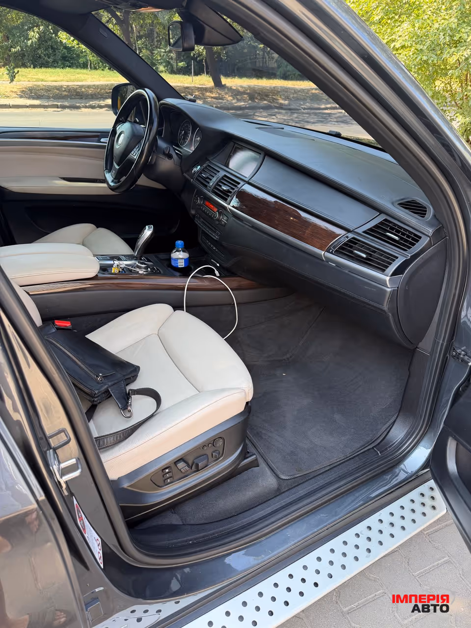 BMW X5 - фото 14