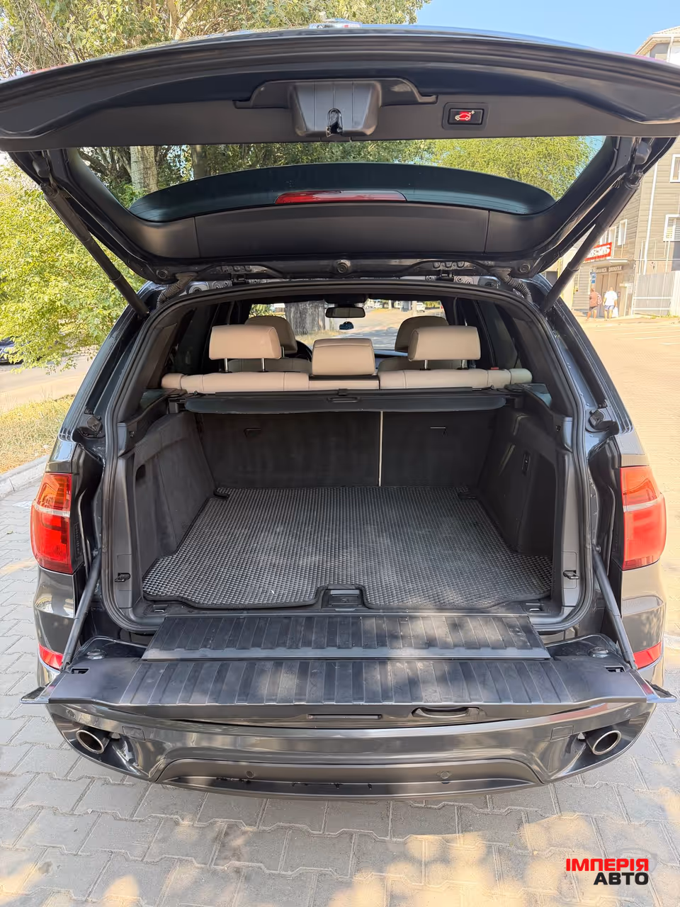 BMW X5 - фото 8