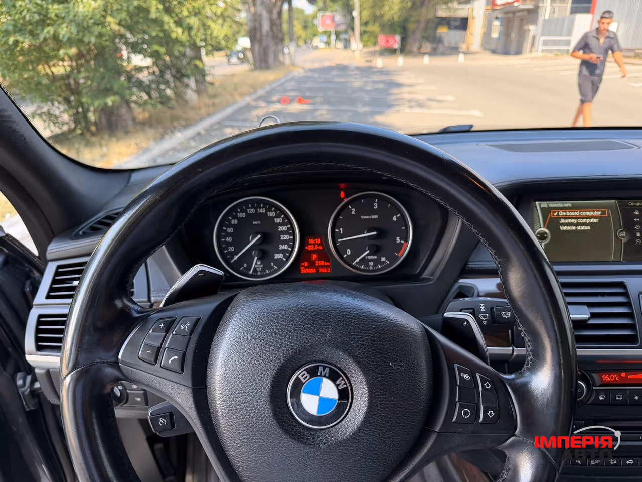 BMW X5 - фото 12