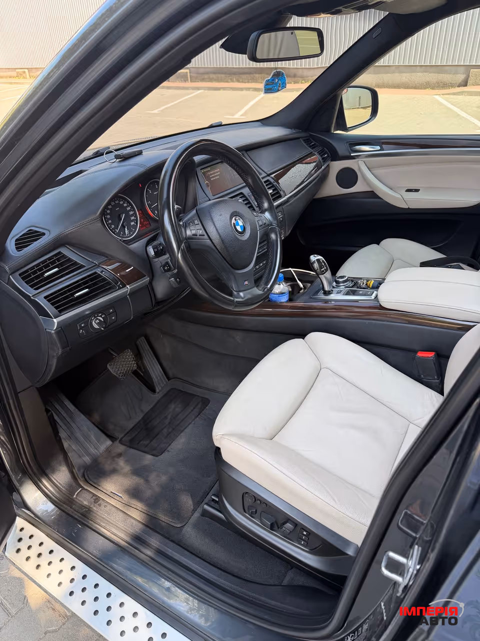 BMW X5 - фото 17