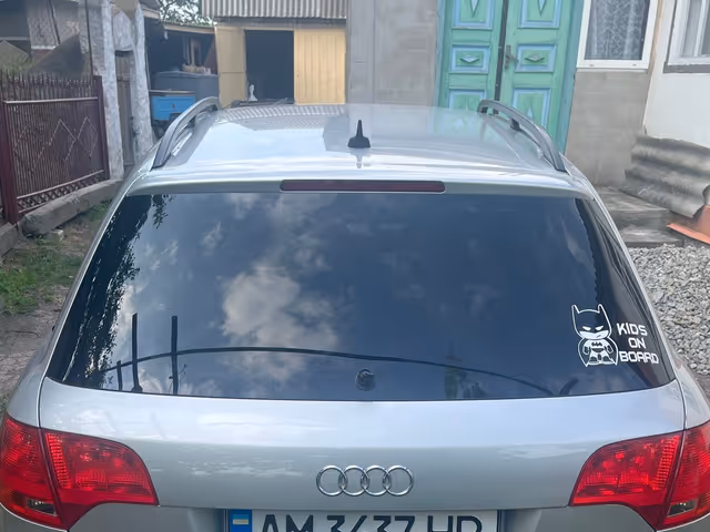 Audi A4 - зображення 2
