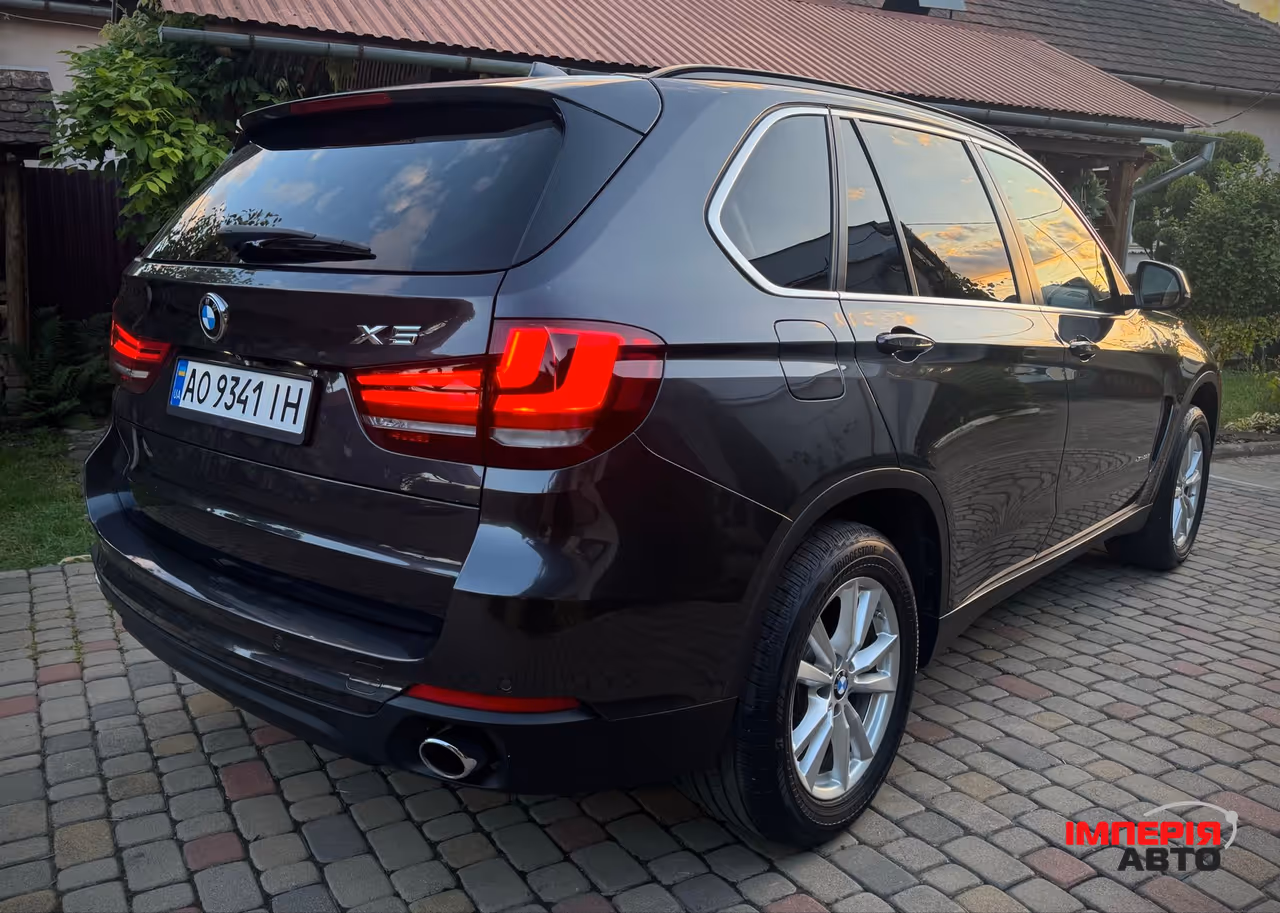 BMW X5 - фото 9
