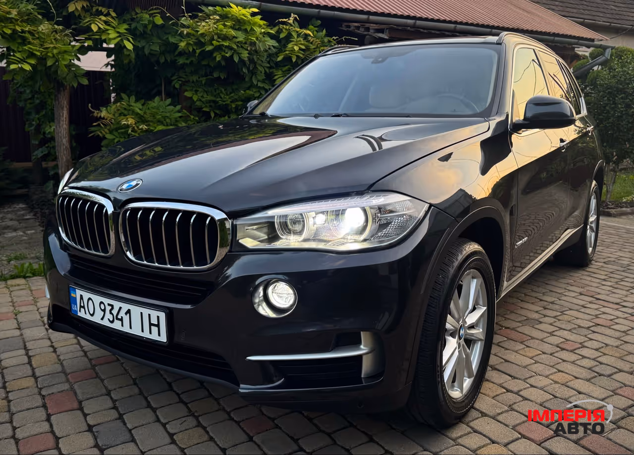 BMW X5 - фото 1