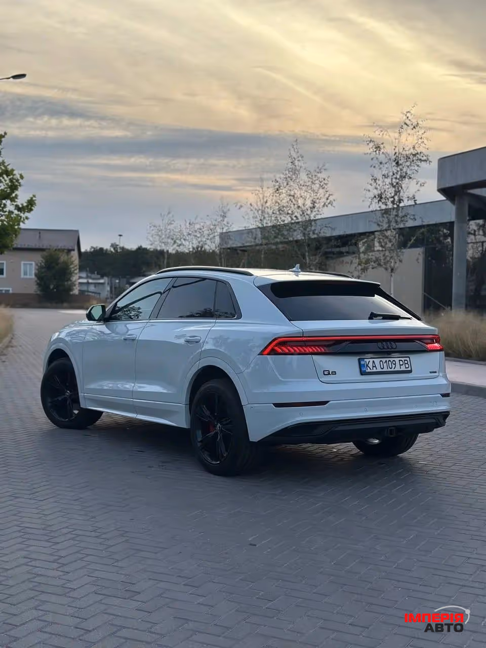 Audi Q8 - фото 7