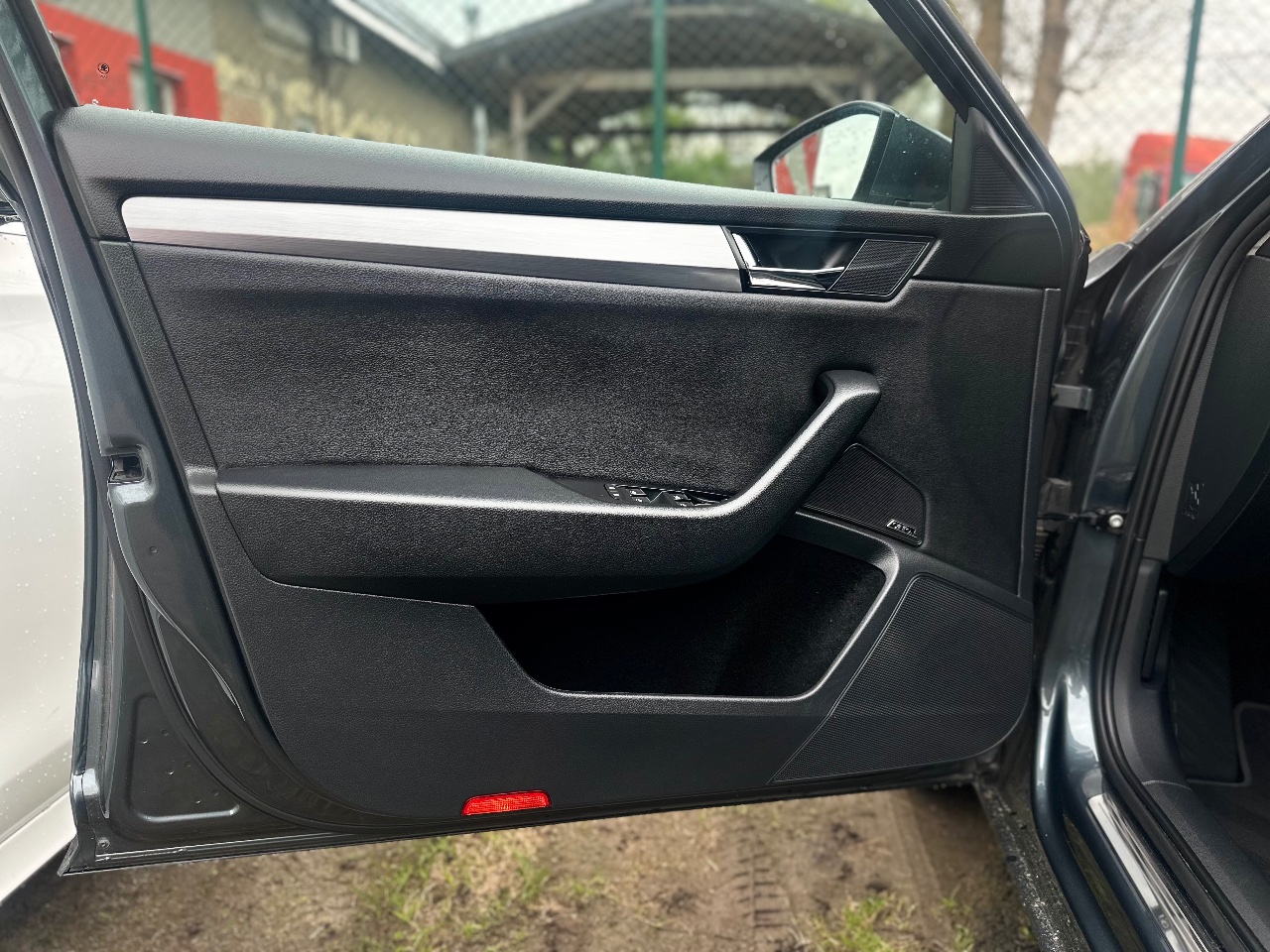 Skoda Superb - фото 22