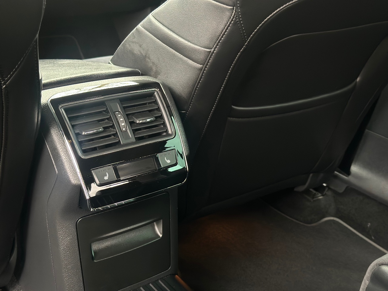 Skoda Superb - фото 25