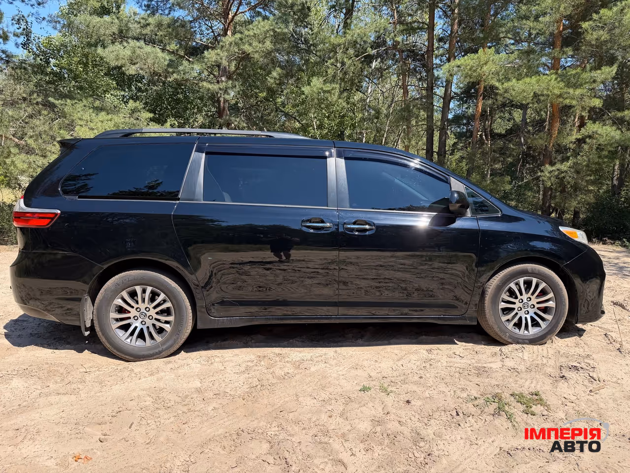 Toyota Sienna - фото 20