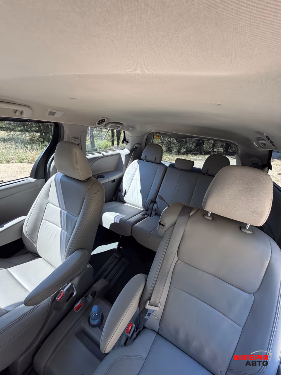 Toyota Sienna - фото 10