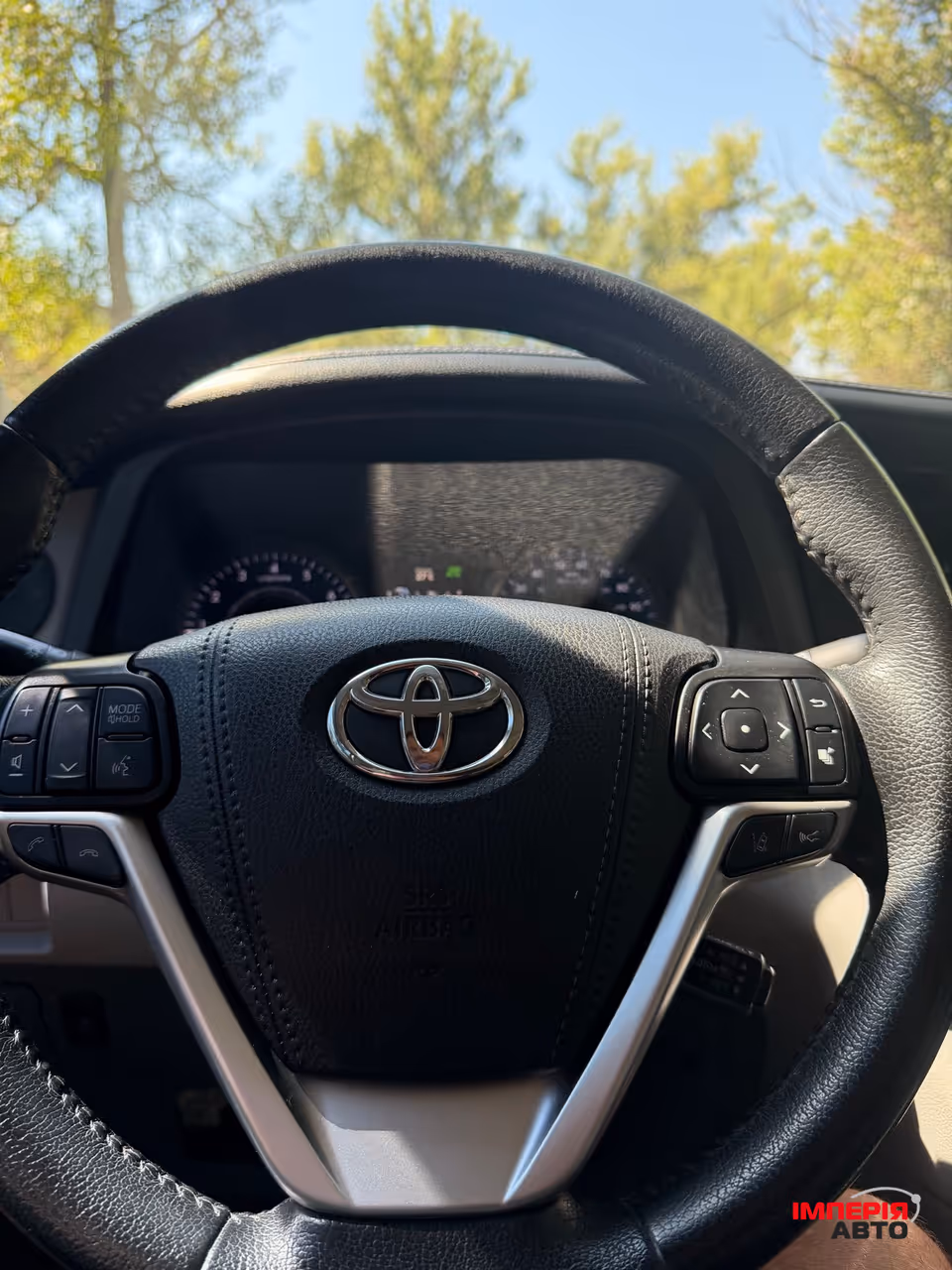 Toyota Sienna - фото 5