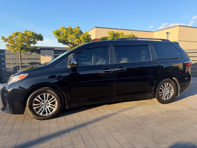 Toyota Sienna 2018, Дніпро, $21 000 - зображення 3