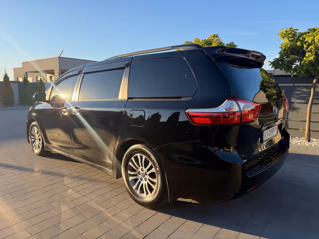 Toyota Sienna 2018, Дніпро, $21 000 - зображення 4