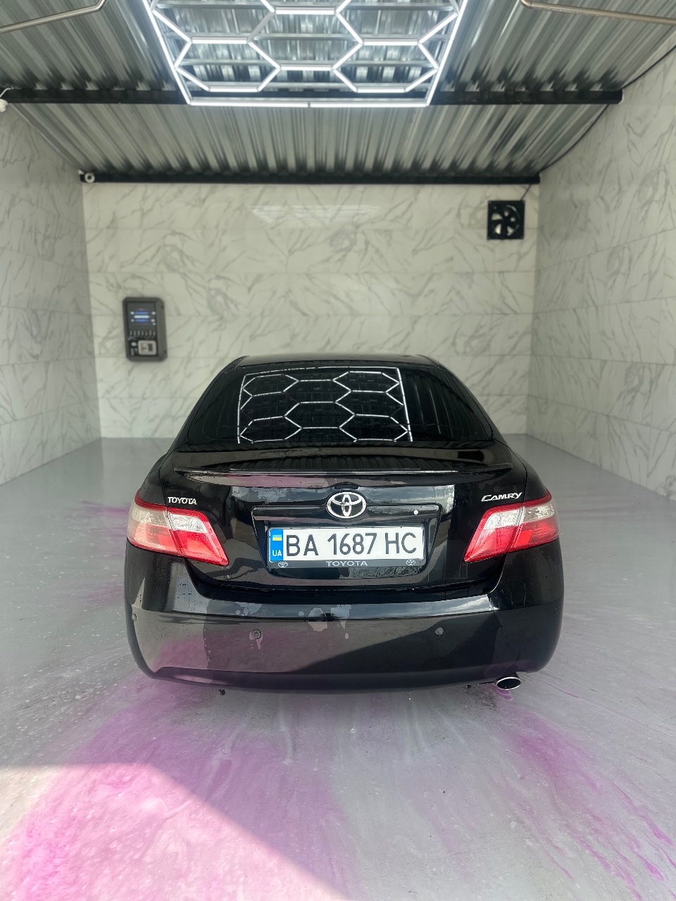 Toyota Camry - фото 2
