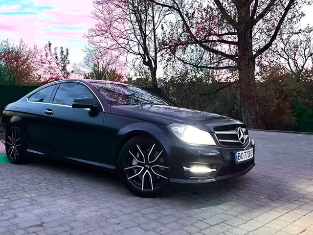 Mercedes-Benz C-Класс - зображення 1