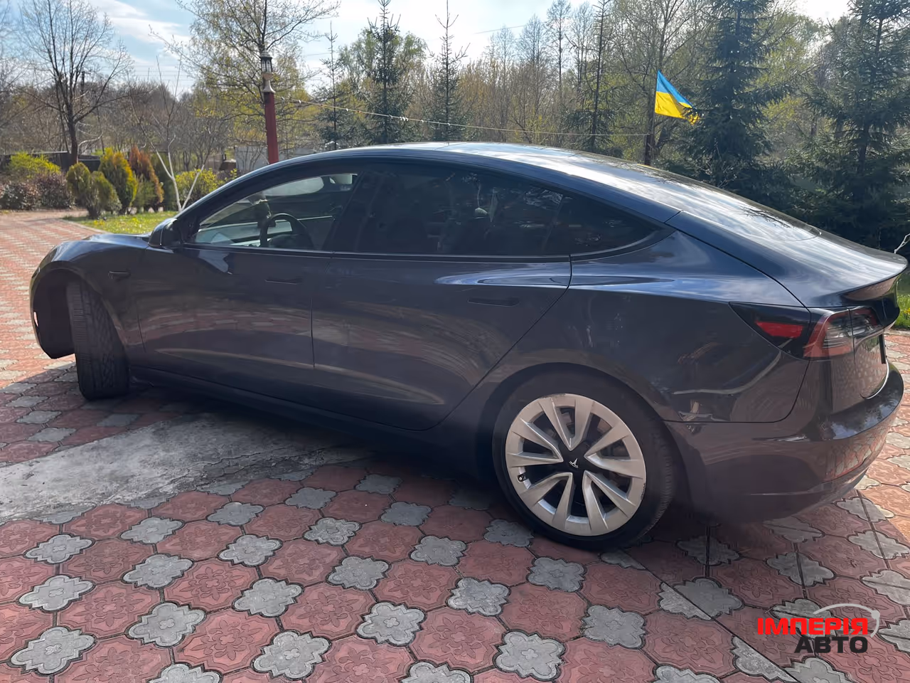 Tesla Model 3 - фото 9