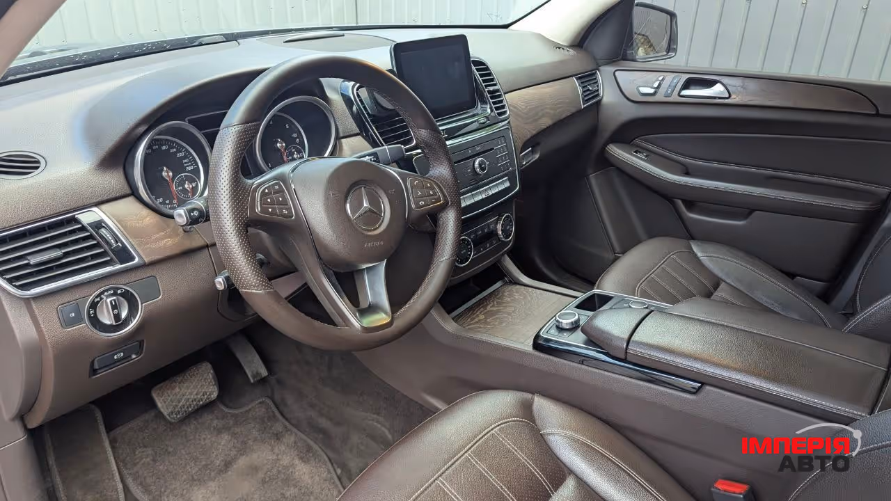 Mercedes-Benz GLE - фото 21