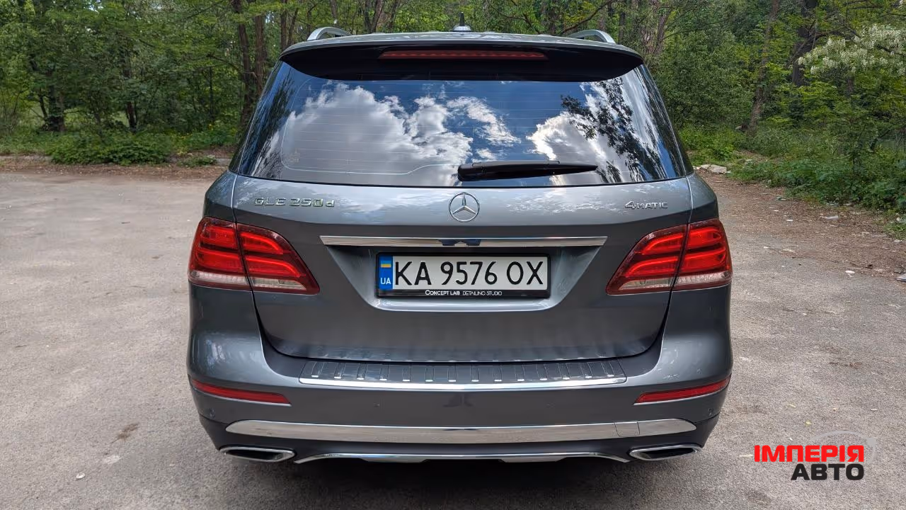 Mercedes-Benz GLE - фото 4