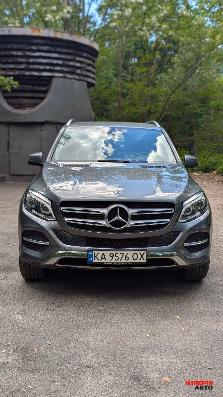 Mercedes-Benz GLE - фото 1
