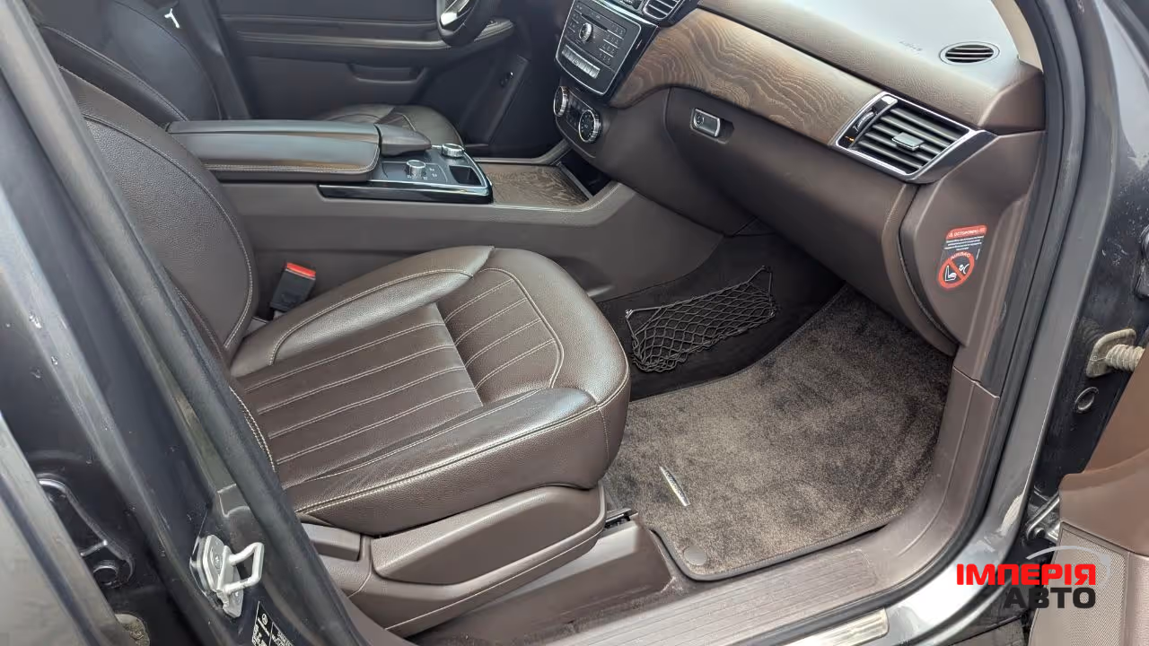 Mercedes-Benz GLE - фото 28