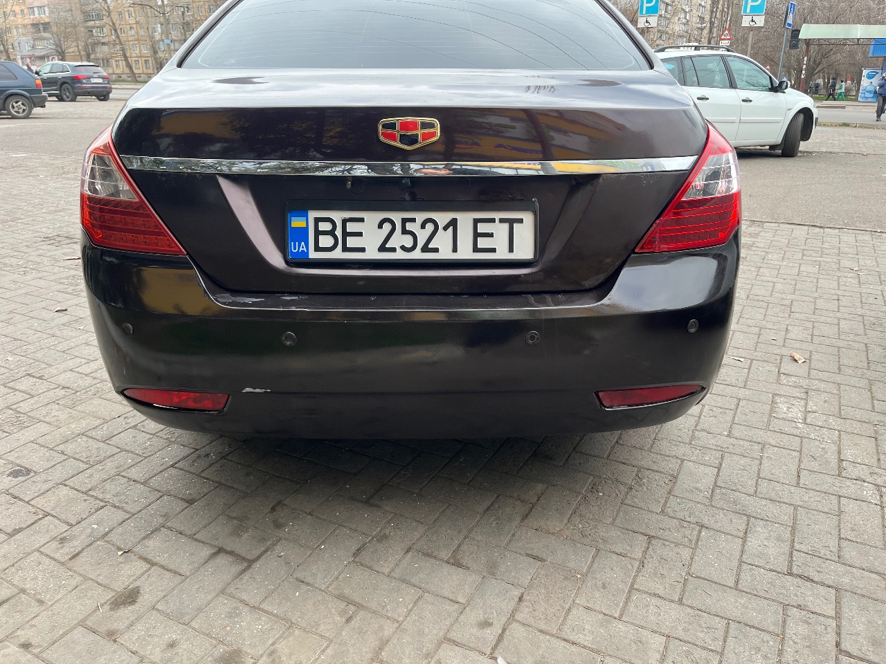 Geely Emgrand EC7 - фото 4