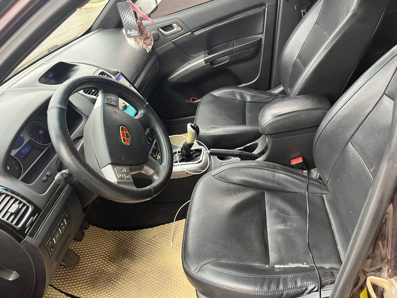 Geely Emgrand EC7 - фото 2