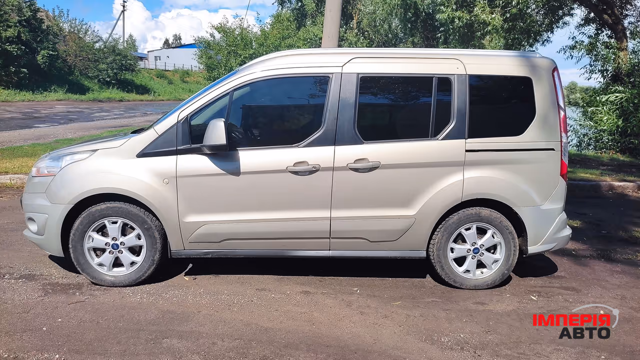 Ford Tourneo Connect - фото 2