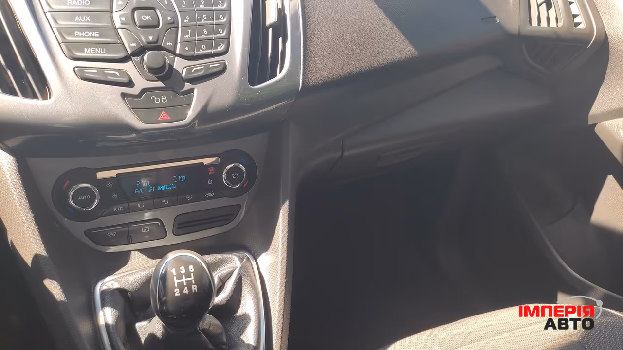 Ford Tourneo Connect - фото 16