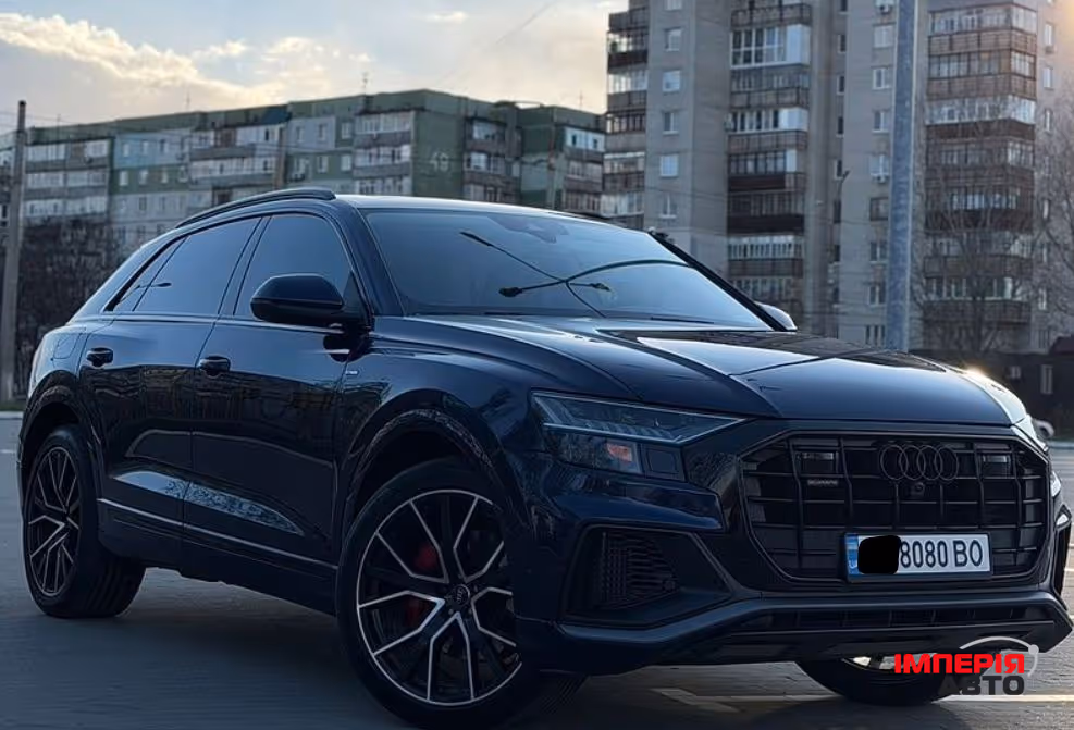 Audi Q8 - фото 1