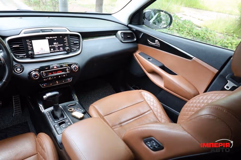 Kia Sorento - фото 15