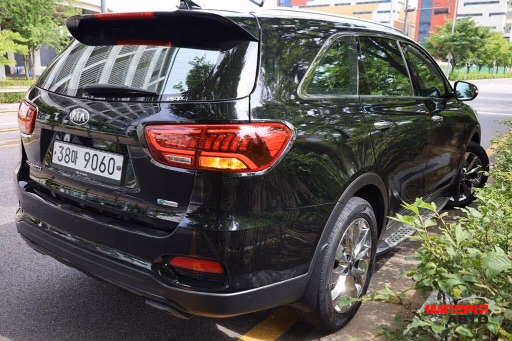 Kia Sorento - фото 4