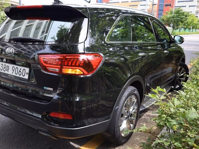 Kia Sorento - зображення 4