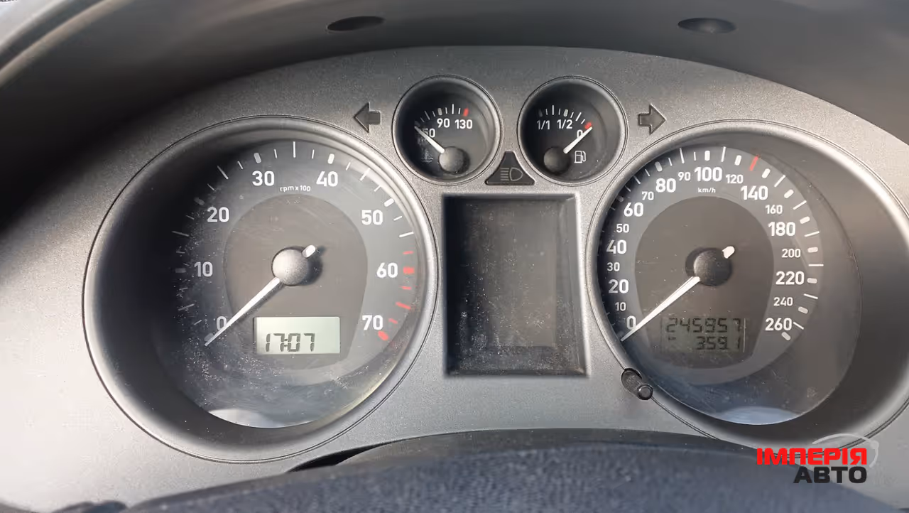 SEAT Ibiza - фото 16
