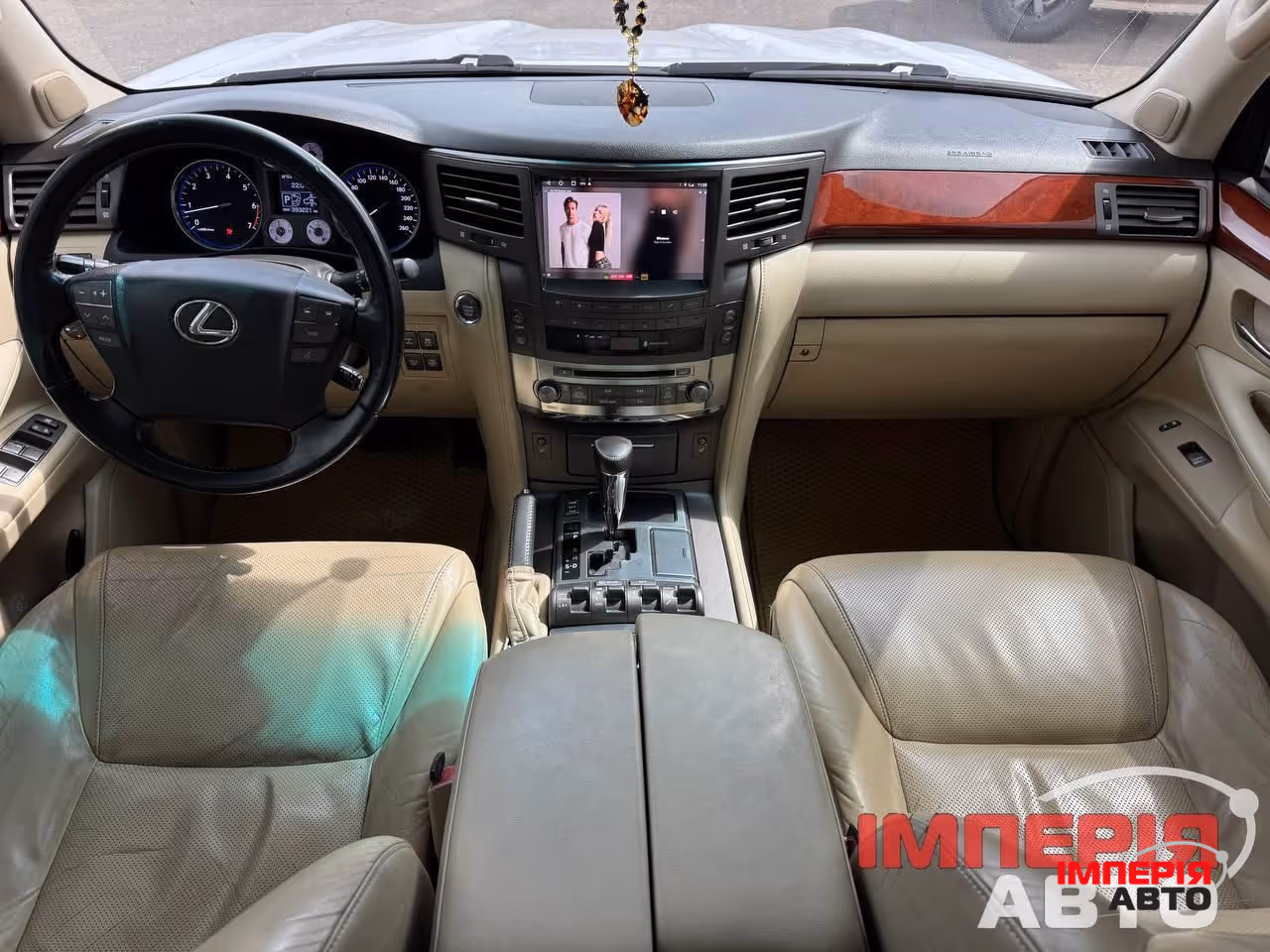 Lexus LX - фото 5
