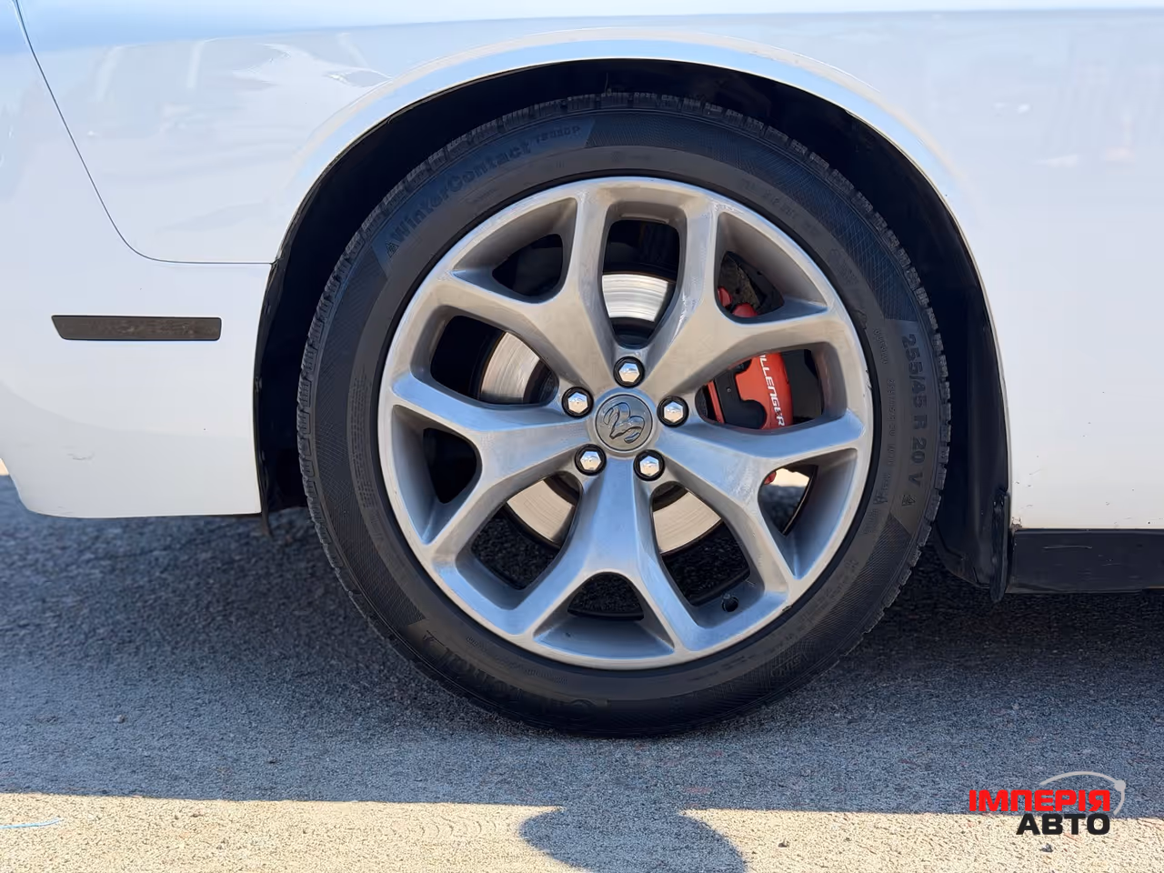 Dodge Challenger - фото 4