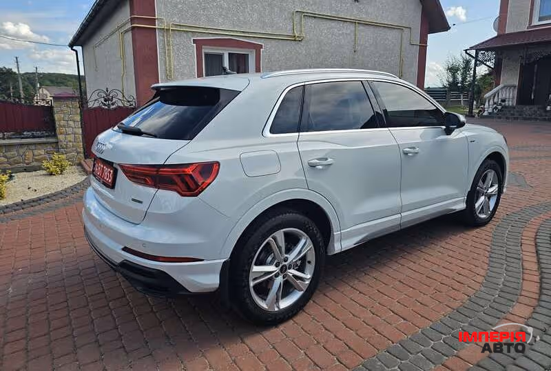 Audi Q3 - фото 4