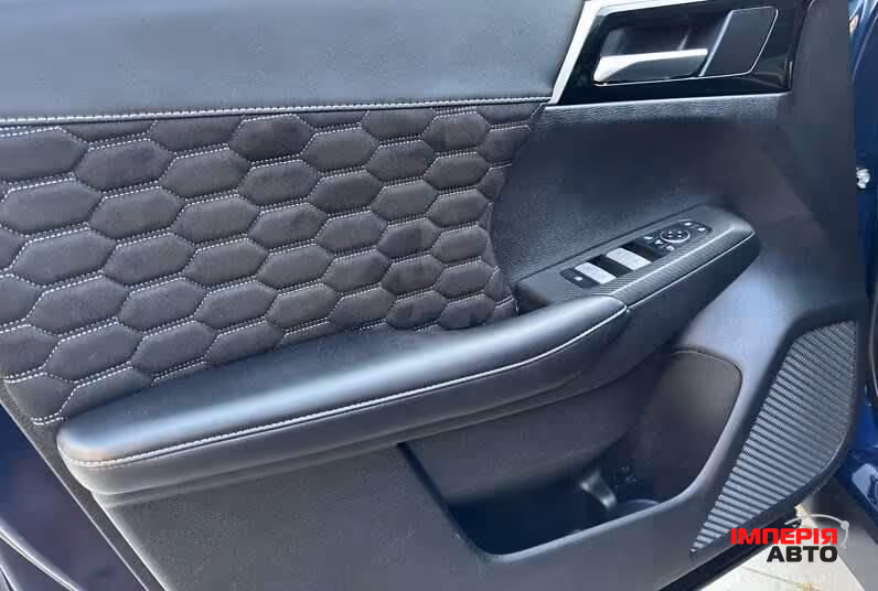 Mitsubishi Outlander - фото 10