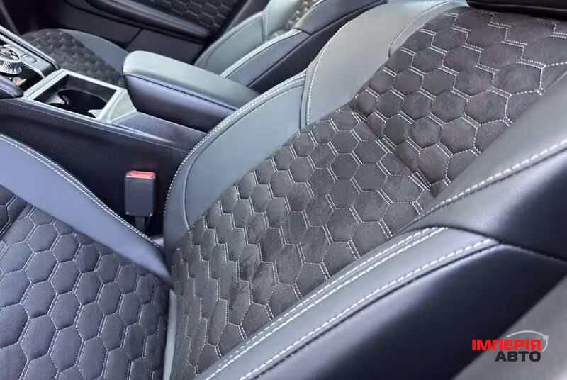 Mitsubishi Outlander - фото 15