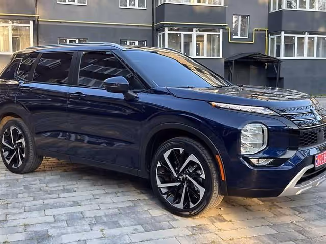 Mitsubishi Outlander - зображення 3