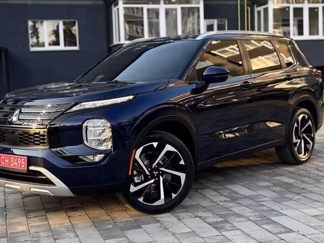 Mitsubishi Outlander - зображення 1