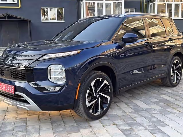 Mitsubishi Outlander - зображення 4