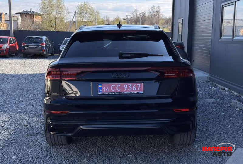Audi Q8 - фото 11