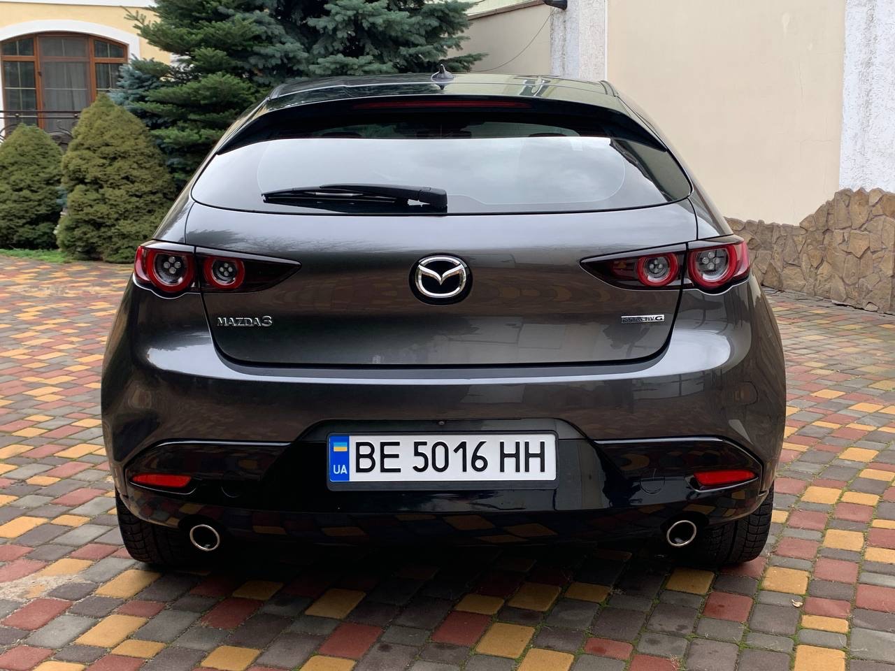 Mazda 3 - фото 7