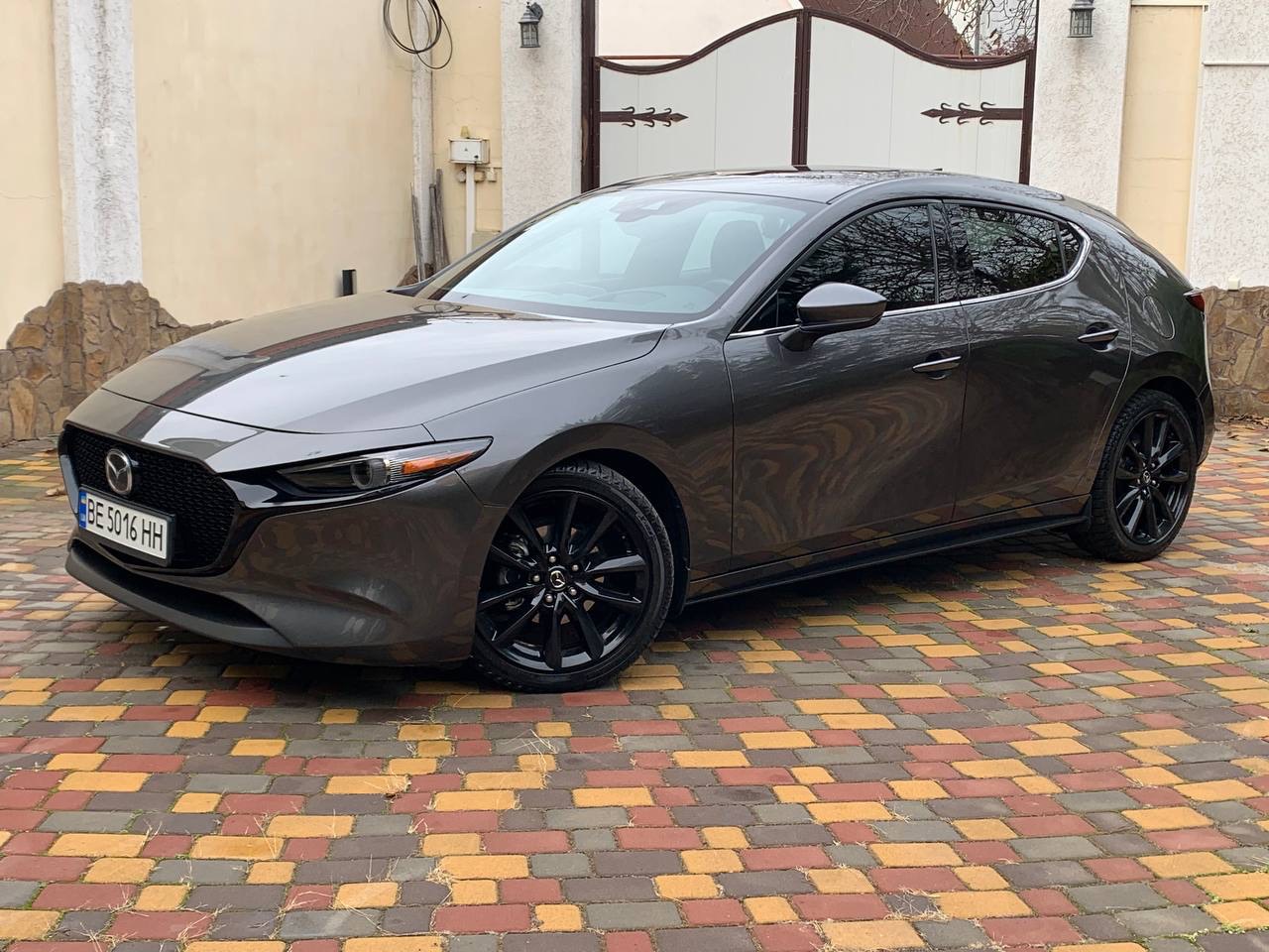 Mazda 3 - фото 6