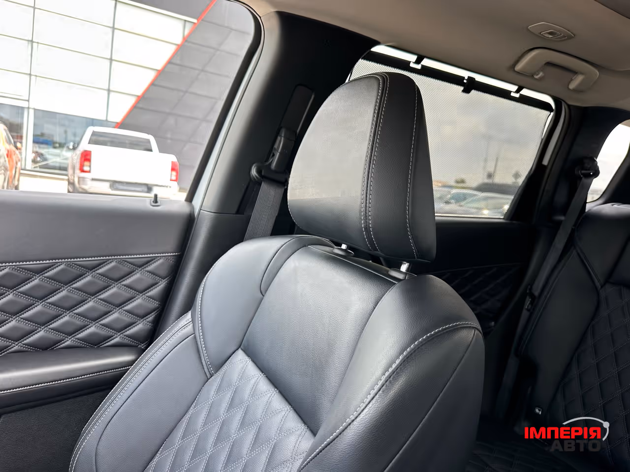 Mitsubishi Outlander - фото 27